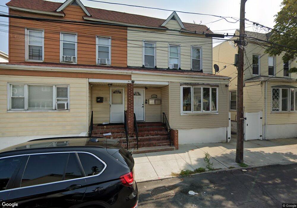9533 89th St, Ozone Park, NY 11416 - photo 1
