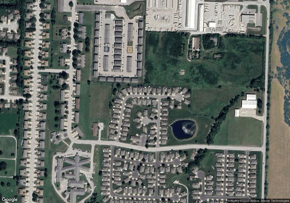 707 E Saturn Dr, Raymore, MO 64083 - photo 1