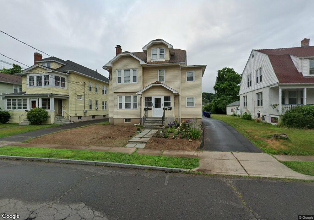 99 Beverly Rd unit 3, West Hartford, CT 06119 - photo 1