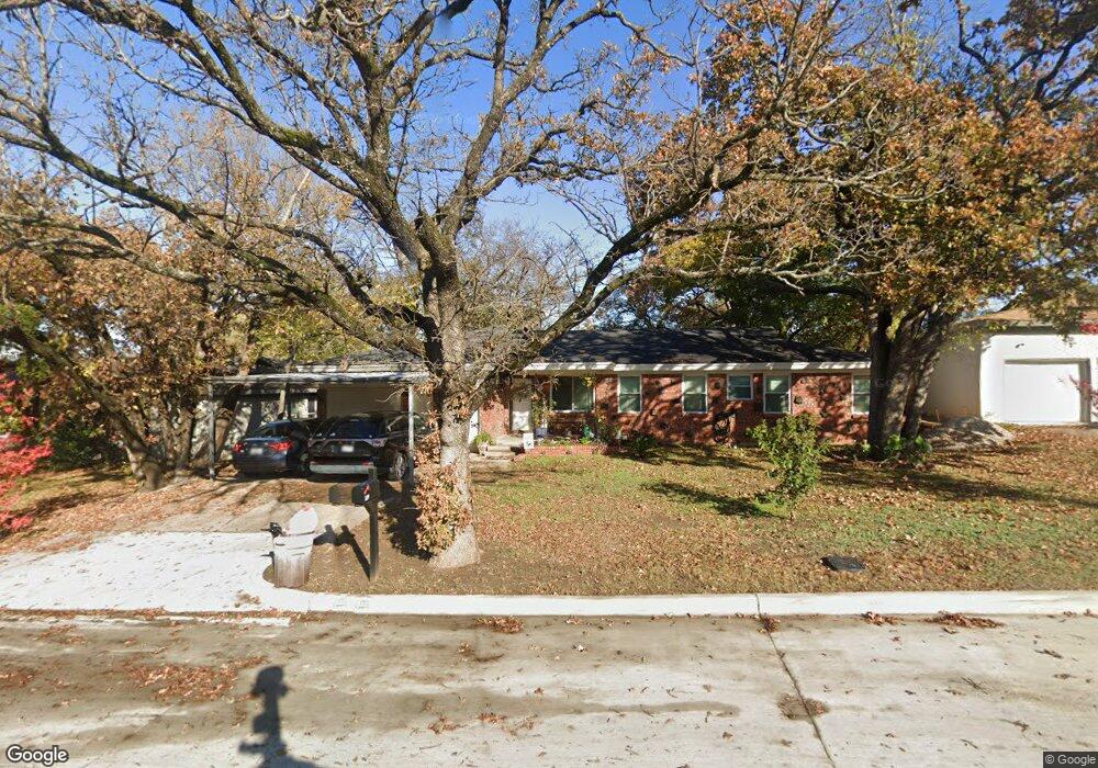 229 Bedford Ct E, Bedford, TX 76022 - photo 1