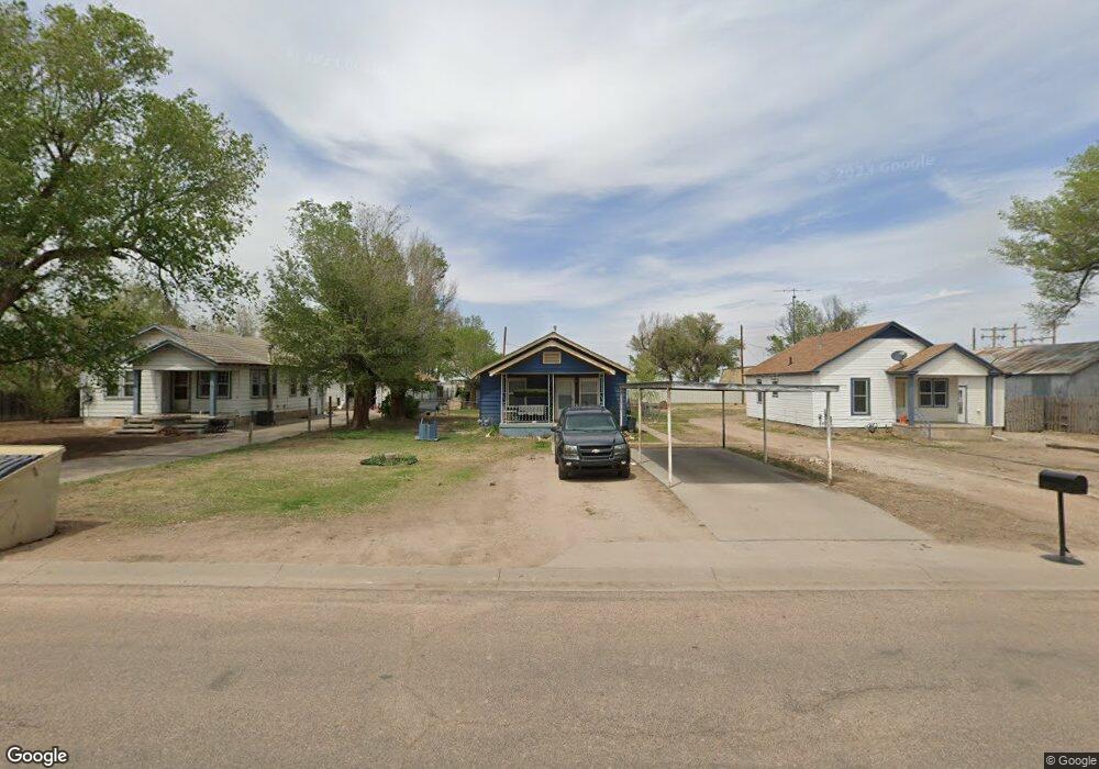112 E 1st St, Hugoton, KS 67951 - photo 1