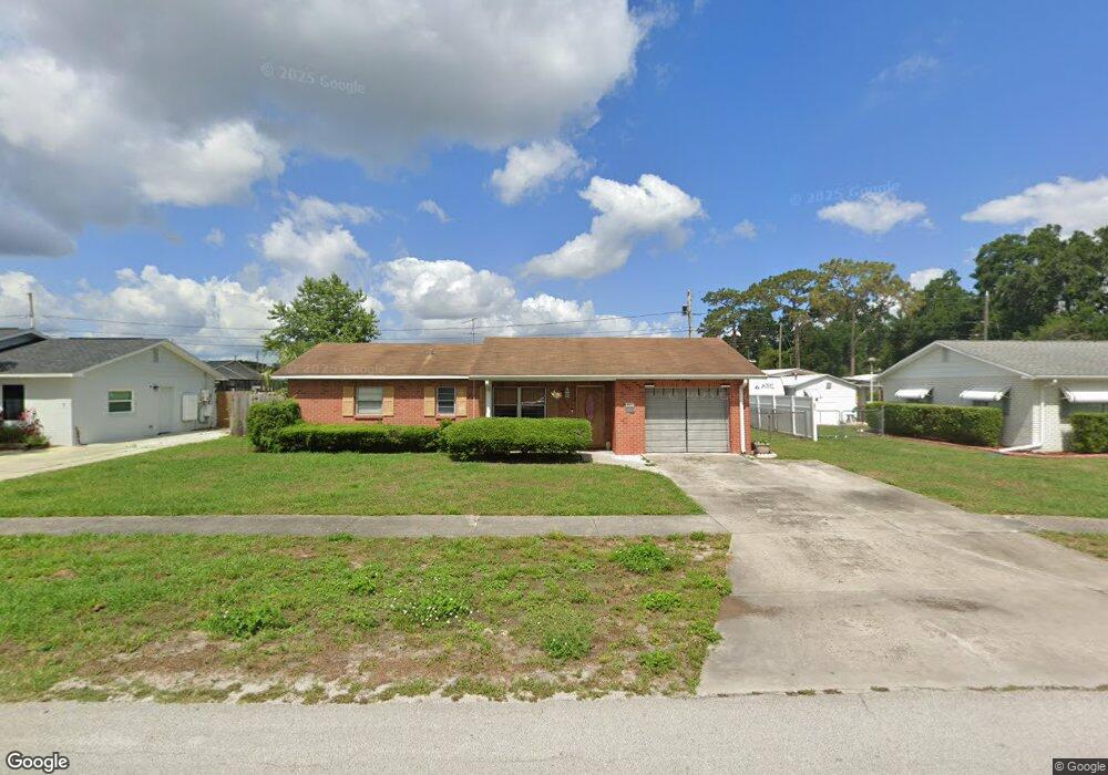 6207 Agate St, Zephyrhills, FL 33542 - photo 1