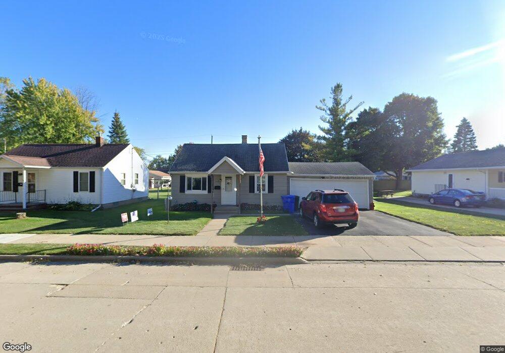 1131 W Hawes Ave, Appleton, WI 54914 - photo 1