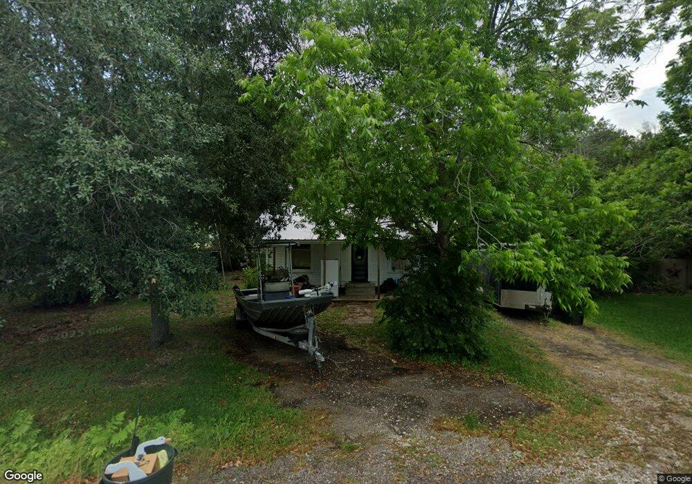 414 S 6th St, Beasley, TX 77417 - photo 1