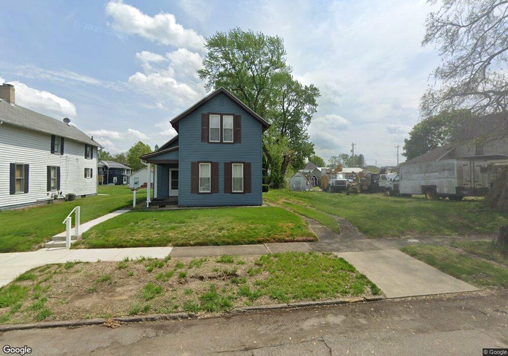 820 S Lawn Ave, Coshocton, OH 43812 - photo 1