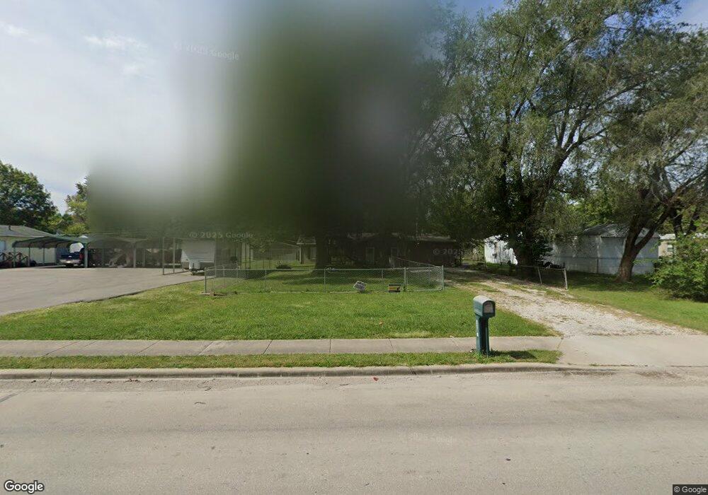 2713 Black Ln, Collinsville, IL 62234 - photo 1