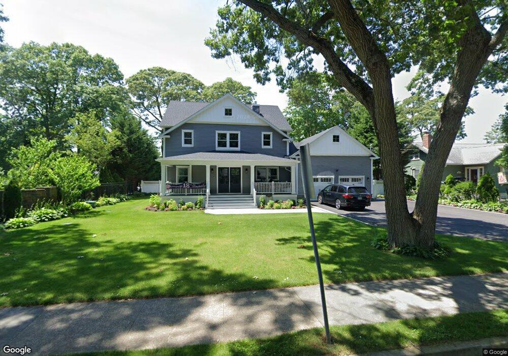 132 Snedecor Ave, Bayport, NY 11705 - photo 1