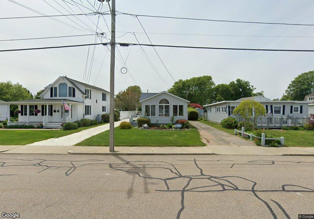 32 1/2 Crandall Ave, Westerly, RI 02891 - photo 1