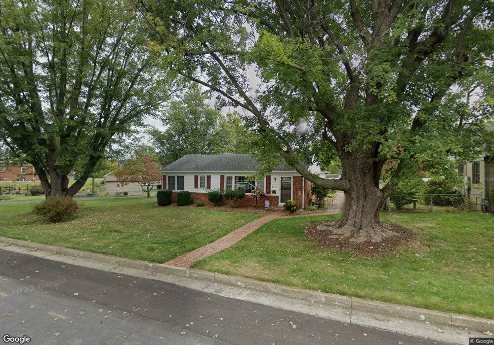 230 Skyland Ave, Waynesboro, VA 22980 - photo 1