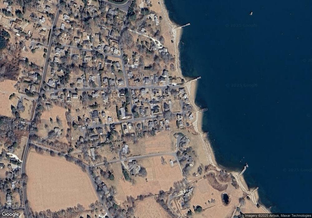 15 Bayview Ave, South Dartmouth, MA 02748 - photo 1