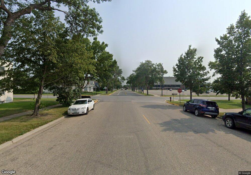 408 4th Ave NE, Jamestown, ND 58401 - photo 1