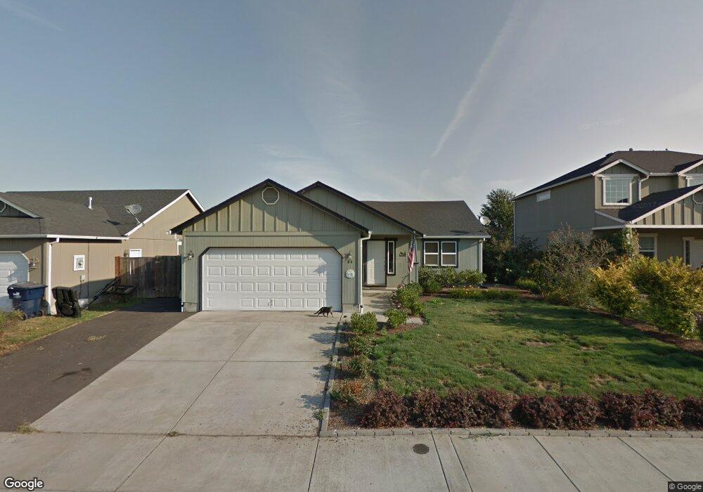 84 Honer Loop, Creswell, OR 97426 - photo 1