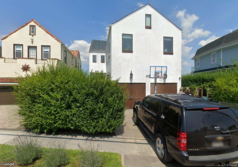 2000 Bay Blvd, Atlantic Beach, NY 11509 - photo 1