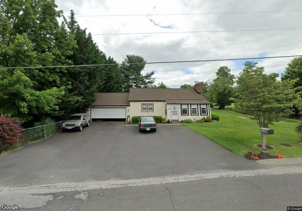 7744 Kemp Ln, Frederick, MD 21702 - photo 1