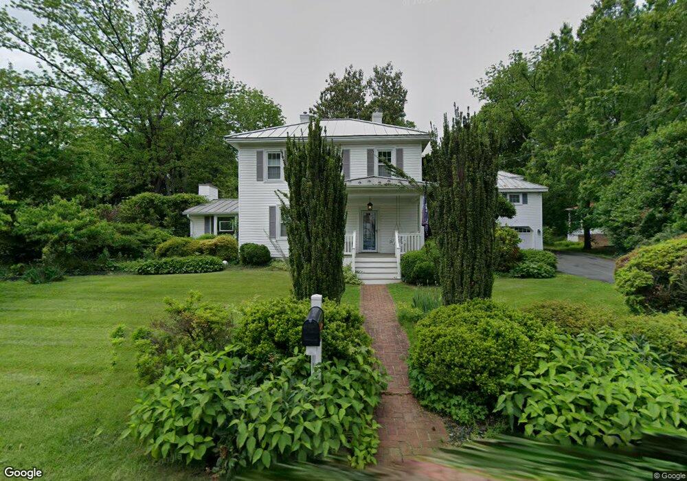 9326 Old Burke Lake Rd, Burke, VA 22015 - photo 1