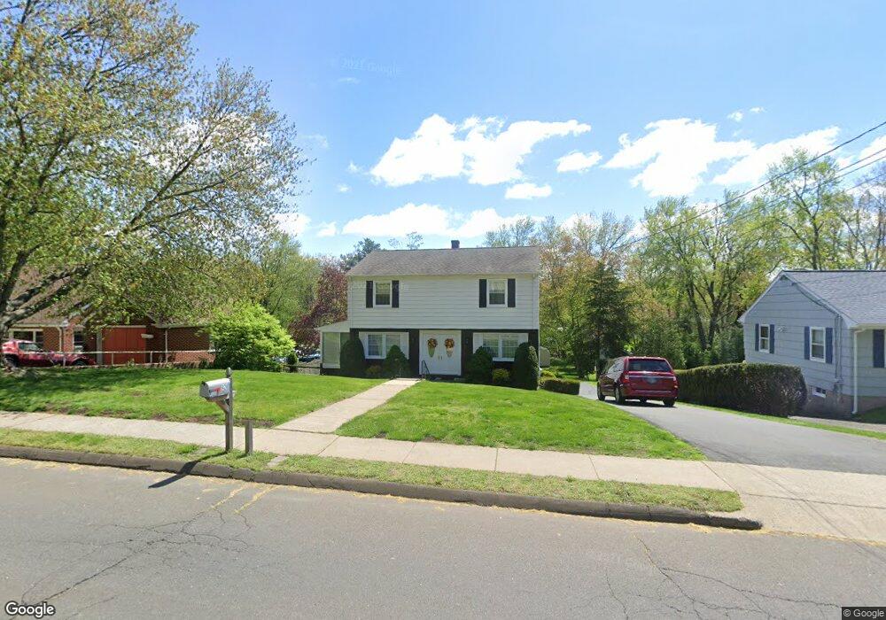 424 S Elm St, Wallingford, CT 06492 - photo 1