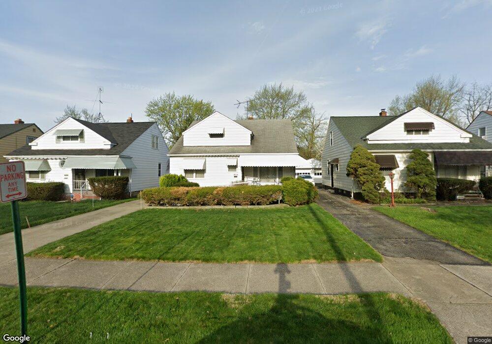 5054 Philip Ave, Maple Heights, OH 44137 - photo 1