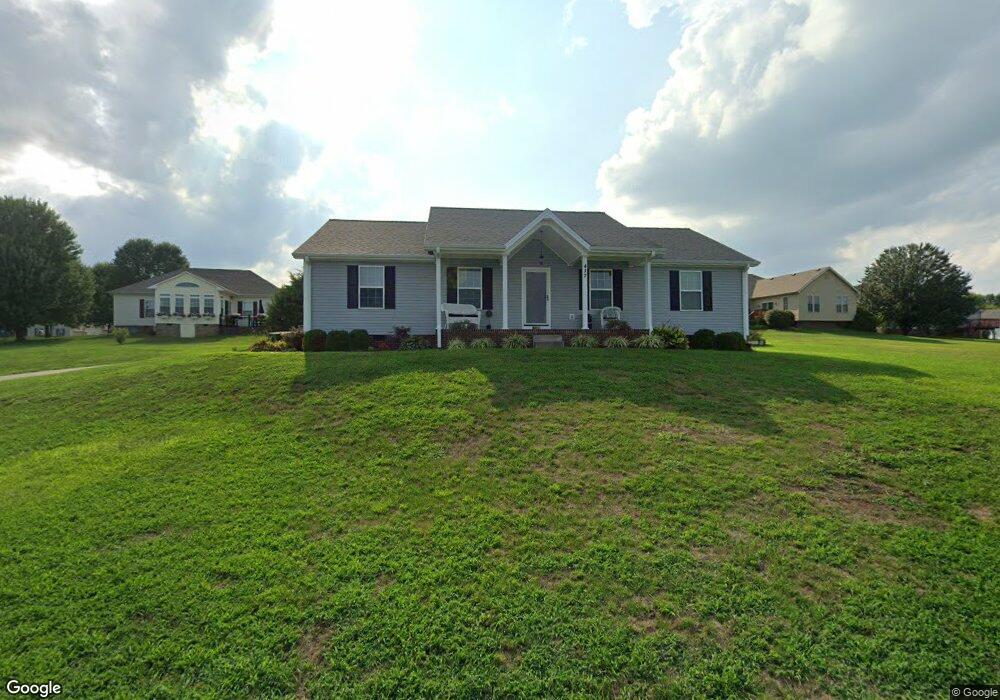 417 Donovan Cir, Harrodsburg, KY 40330 - photo 1