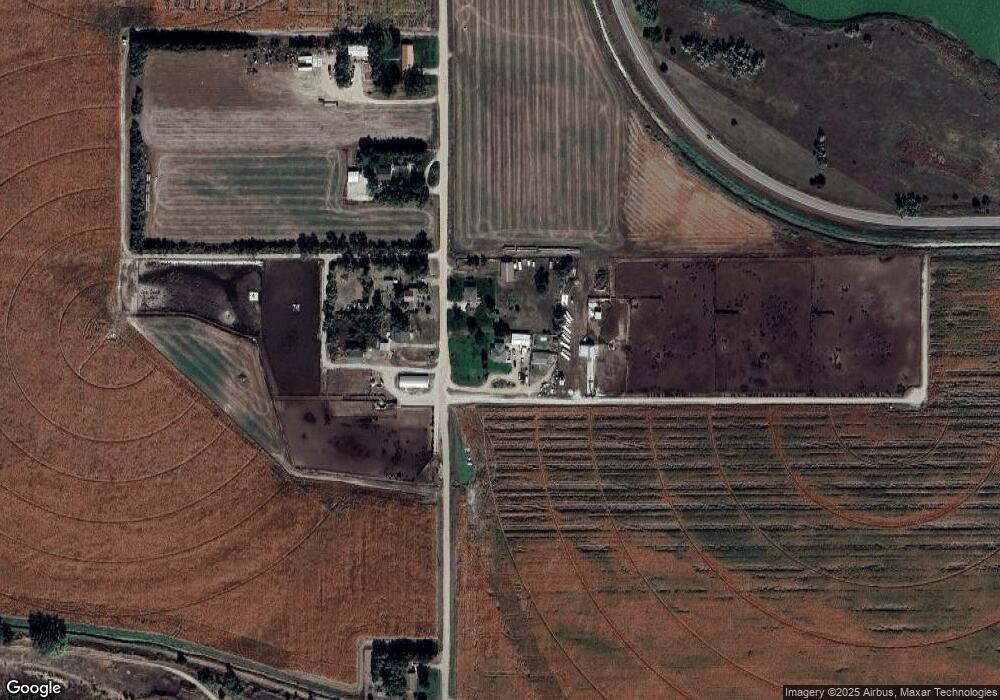 899 N Splinter Rd, North Platte, NE 69101 - photo 1