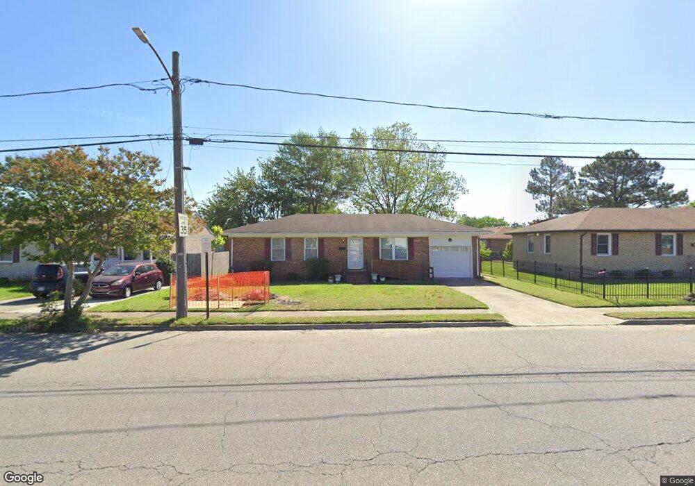 2309 Effingham St, Portsmouth, VA 23704 - photo 1