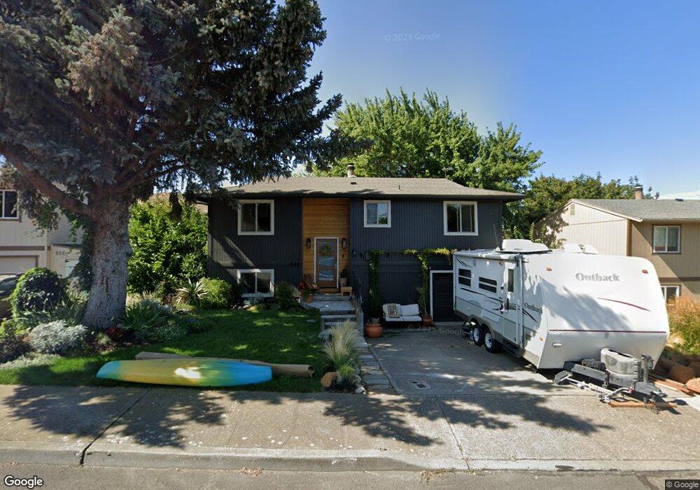 649 Wasco Dr, the Dalles, OR 97058 - photo 1