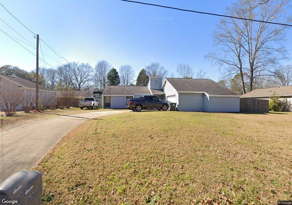 107 Wake Forest Dr, Warner Robins, GA 31093 - photo 1