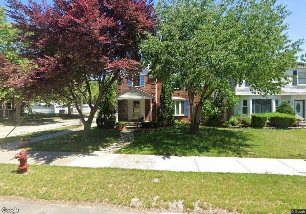 5716 Hillcrest St, Grosse Pointe, MI 48236 - photo 1