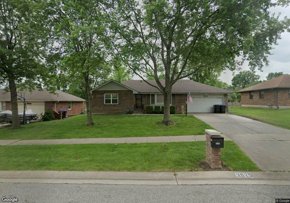 3925 SW 39th St, Topeka, KS 66610 - photo 1