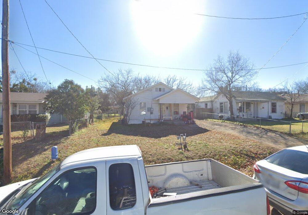 805 E Milam St, Ennis, TX 75119 - photo 1