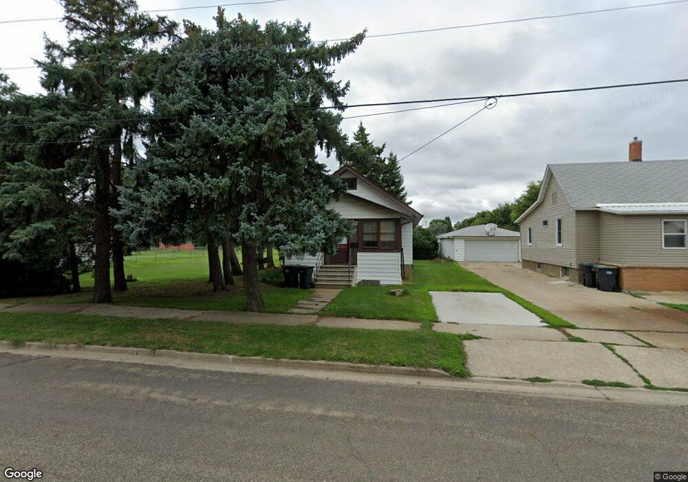 617 3rd Ave SE, Mandan, ND 58554 - photo 1