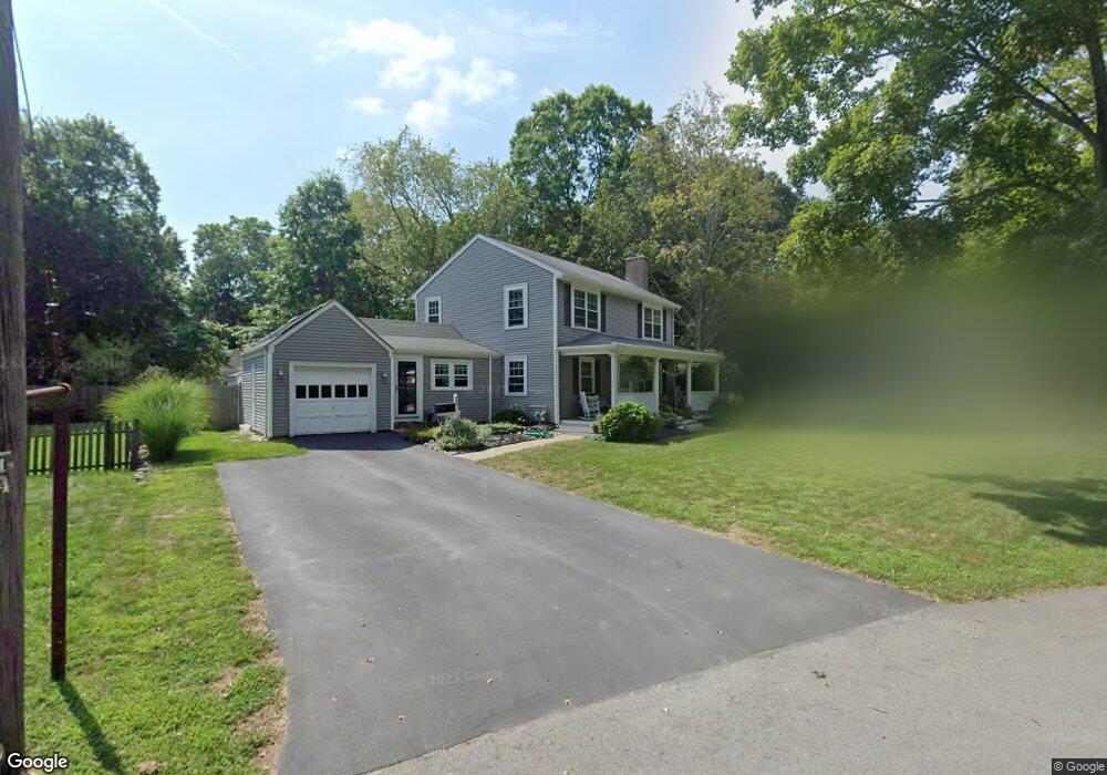 28 Roberta Dr, Barrington, RI 02806 - photo 1