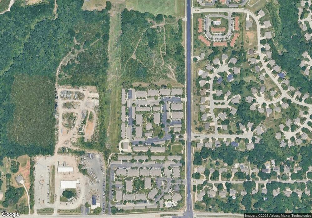 7110 Lackman Rd, Shawnee, KS 66217 - photo 1