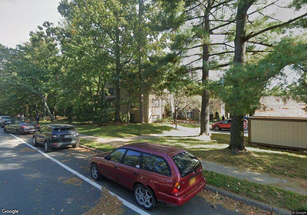 1629 Parkcrest Cir unit 8A/201, Reston, VA 20190 - photo 1