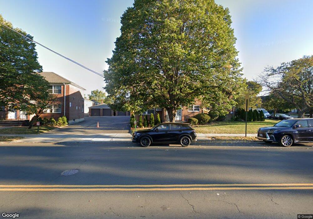 17541 Booth Memorial Ave, Fresh Meadows, NY 11365 - photo 1