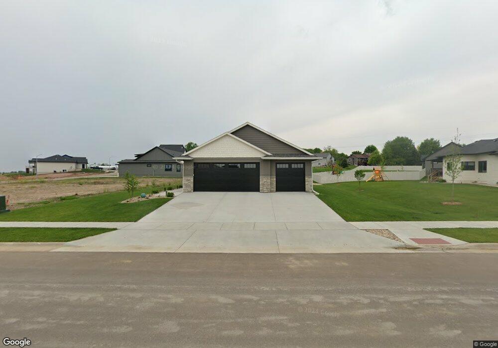 2005 S Red Oak Ave, Sioux Falls, SD 57110 - photo 1