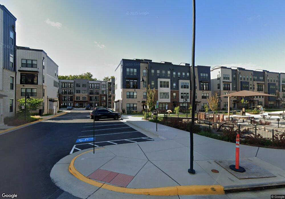 1680 Bandit Loop, Reston, VA 20190 - photo 1