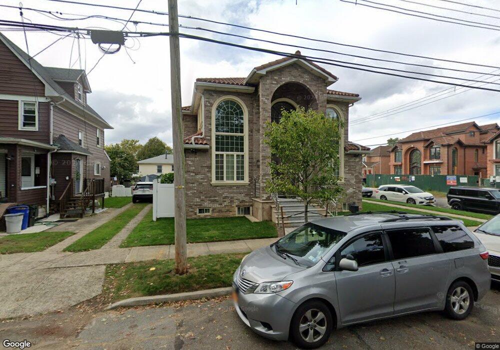 36-04 215th Place unit 1, Bayside, NY 11361 - photo 1