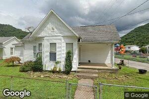 511 Alexander St, Cedar Grove, WV 25039