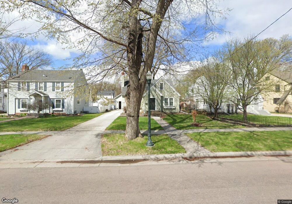 1541 8th St S, Fargo, ND 58103 - photo 1