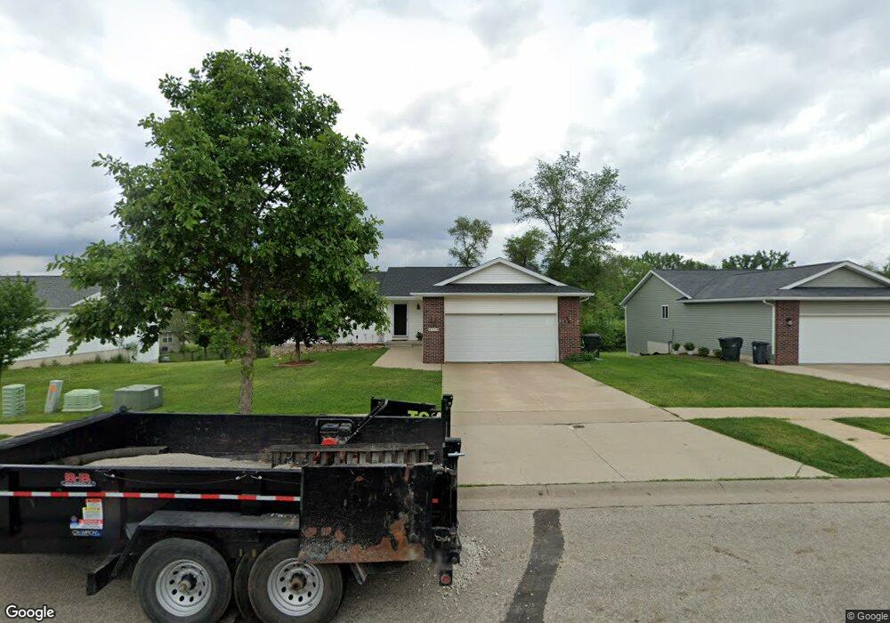 4514 M Ave NW, Cedar Rapids, IA 52405 - photo 1