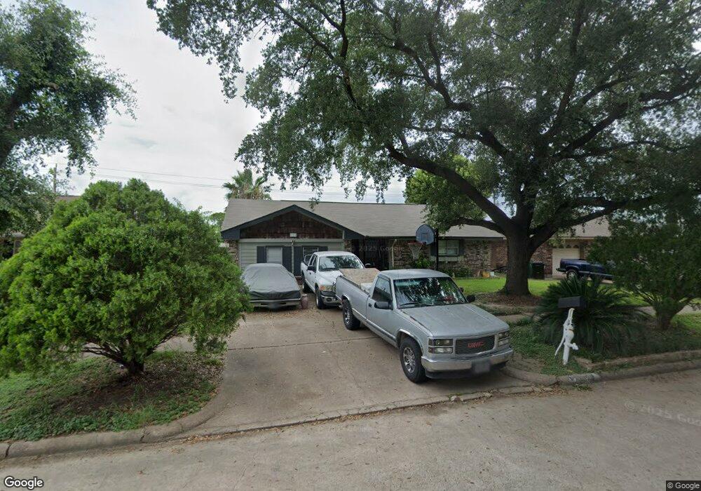 5906 Hoover St, Houston, TX 77092 - photo 1