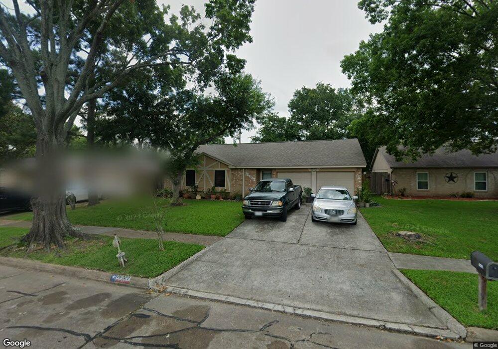 16423 Tibet Rd, Friendswood, TX 77546 - photo 1