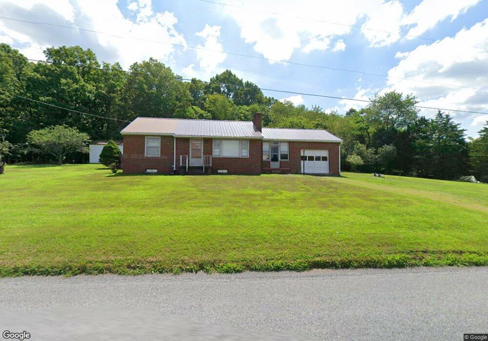 516 Pious Ridge Rd, Berkeley Springs, WV 25411 - photo 1