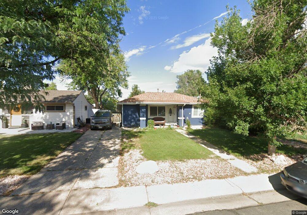 2069 Iola St, Aurora, CO 80010 - photo 1