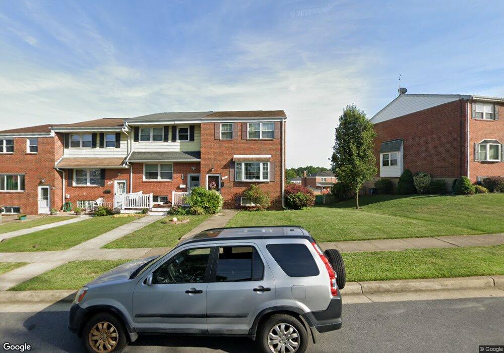 907 Stormont Cir, Halethorpe, MD 21227 - photo 1