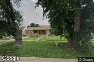 912 W 7th St, Larned, KS 67550
