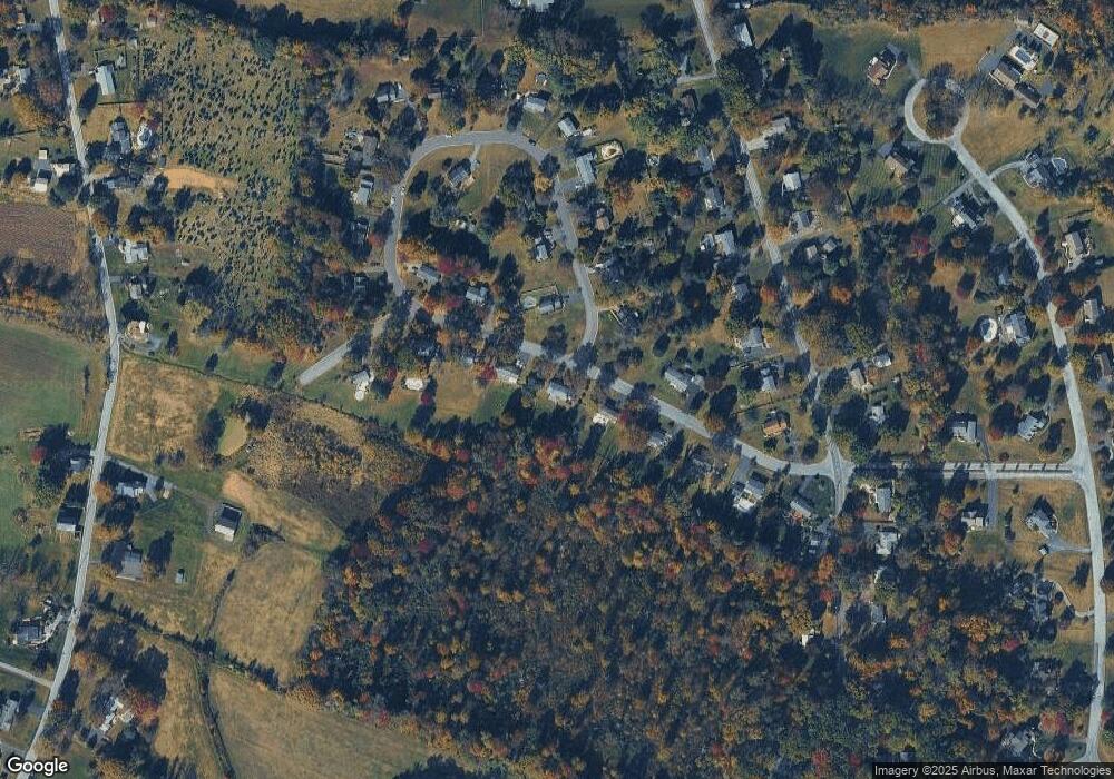 788 Hunters Run Rd, Pottstown, PA 19465 - photo 1