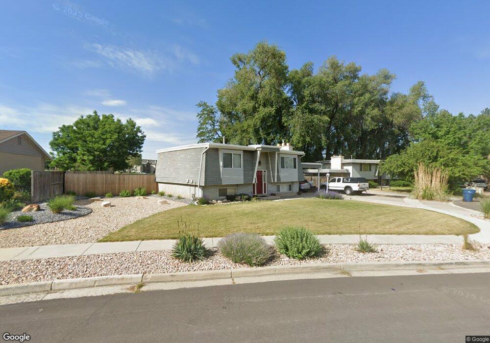 822 Spartan Dr, Sandy, UT 84094 - photo 1