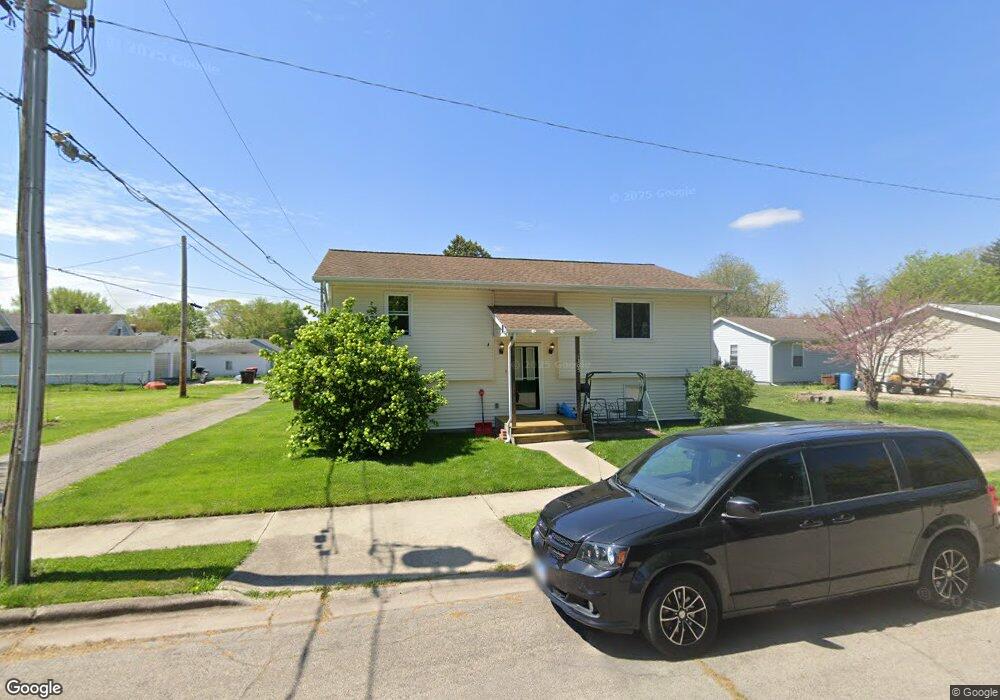 1305 Lincoln Ave, Lincoln, IL 62656 - photo 1