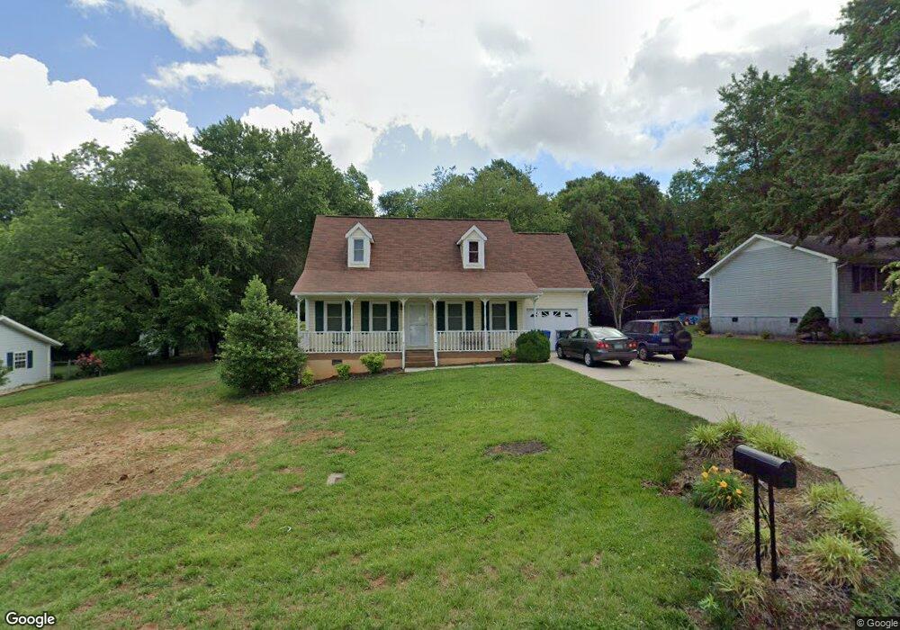 152 Candlestick Dr, Statesville, NC 28625 - photo 1